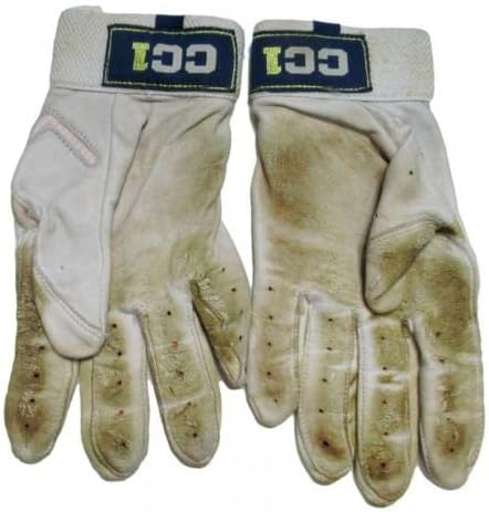 Използваните ръкавици за игра на Карлос Кореа Адидас White CC1, двойка XL - MLB, които се използват ръкавици
