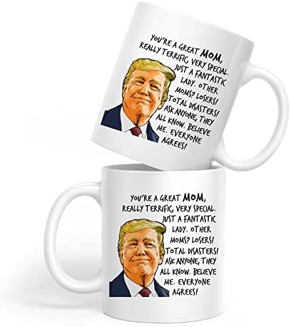 Кафеена чаша AliCarr Тръмп Mom - Подаръци Тръмп за жени - на Чаша Доналд Тръмп наистина Си страхотна мама, Ден