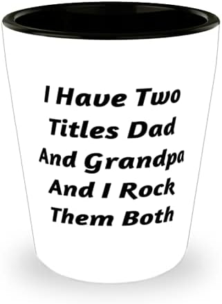 Имам Две Титли от Татко и дядо, И аз се Разклаща Им и на двама ви Чаша вино, Подарък От дядо на внук, Мотивационен Керамична Чашка За Big Paw